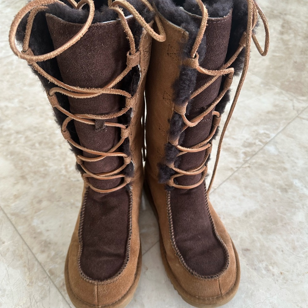 Le Kids Uptown Lace-Up Boots